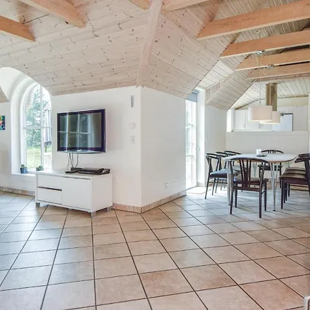 Stunning In W/ Sauna And 4 Bedrooms Casa vacanze *