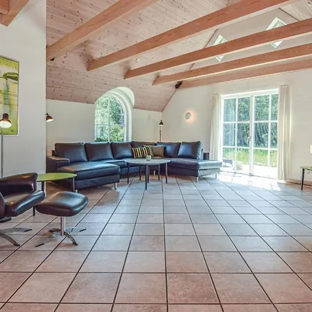 Casa vacanze Stunning In W/ Sauna And 4 Bedrooms Blåvand